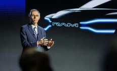 前 Stellantis CEO 唐唯实示警:老东家可能正面临被拆分的风险
