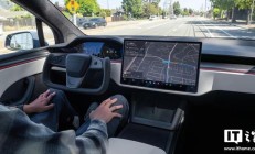 特斯拉 FSD 订阅率仅 12%，2025 年三季度相关收入同比下滑