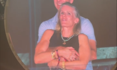 演唱会出轨事件男主起诉Coldplay乐队:永久性地损害了他的私生活